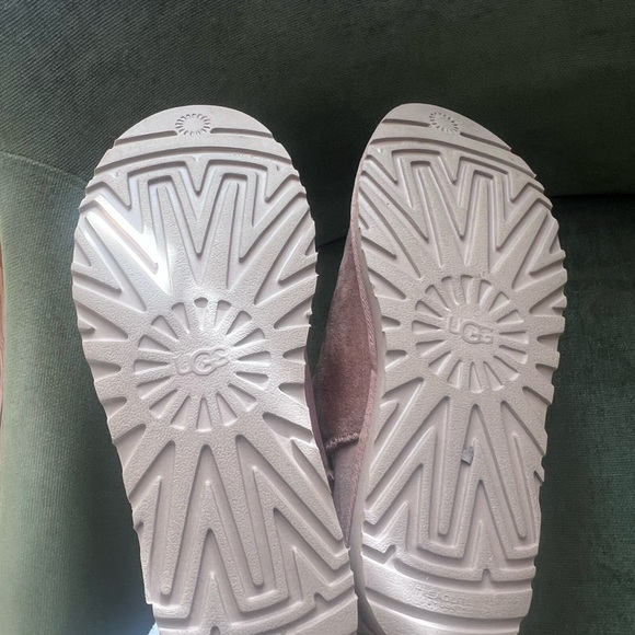 Ugg Ultra Mini Boots - Chestnut - Picture 2 of 4